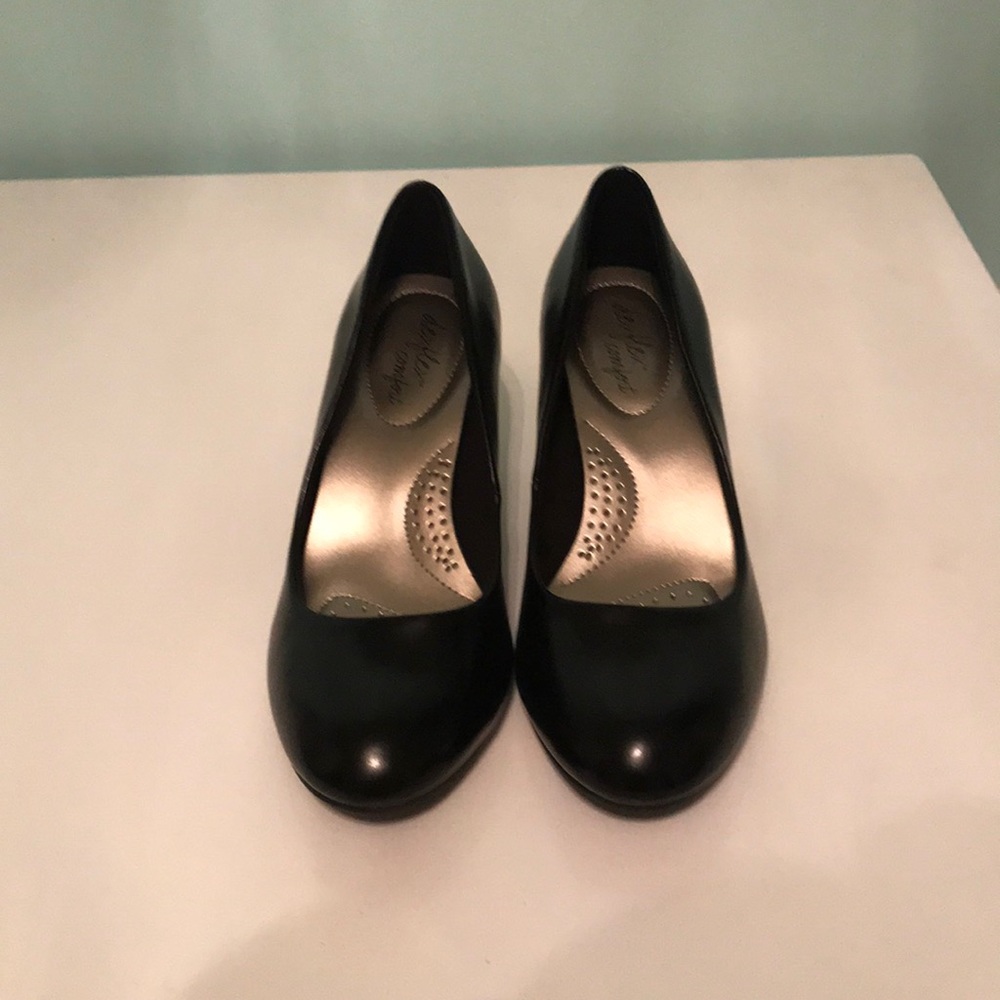 Brand new black heels